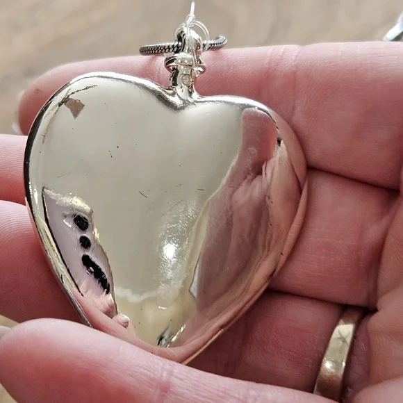 Heart Locket Necklace - Picture 9 of 10